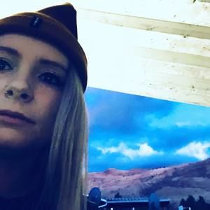 Meet your Posher, Lawna